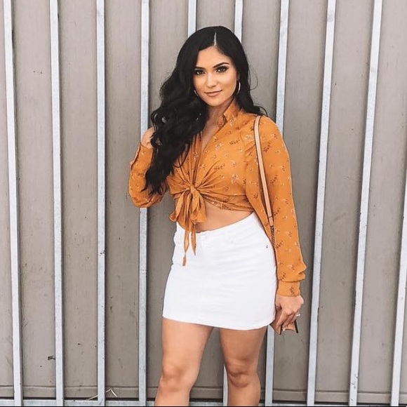 Top - Picture 1 of 3